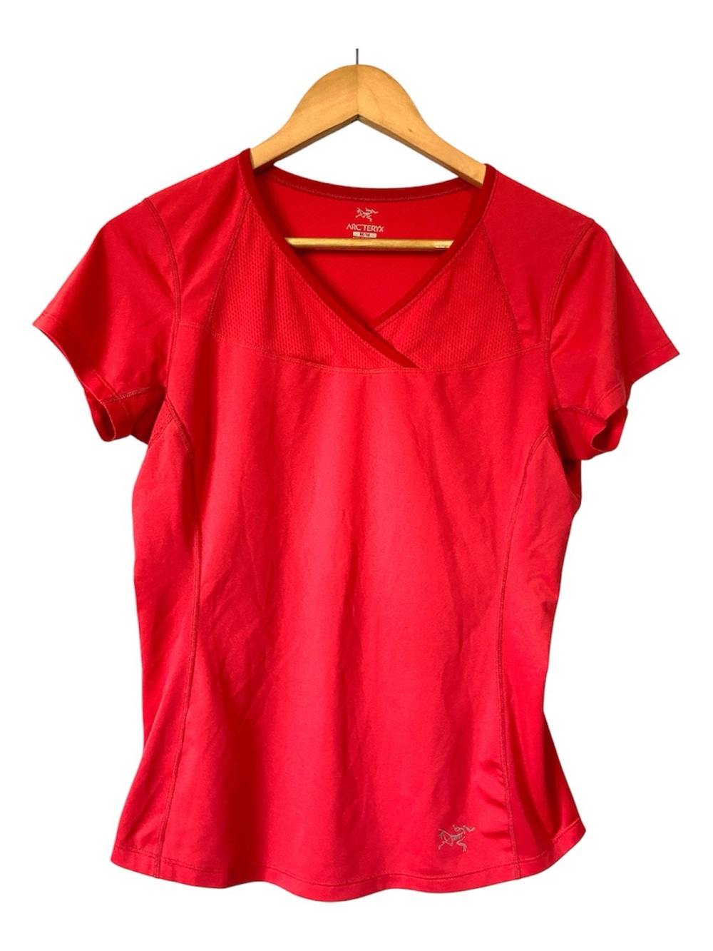 Arc'teryx technical short-sleeve shirt athletic red/coral Medium